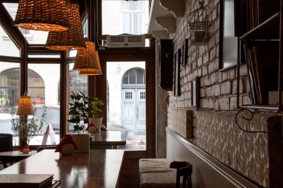 cafe-coffee-shop-architecture-mansion-house-window-1097176-pxhere.com